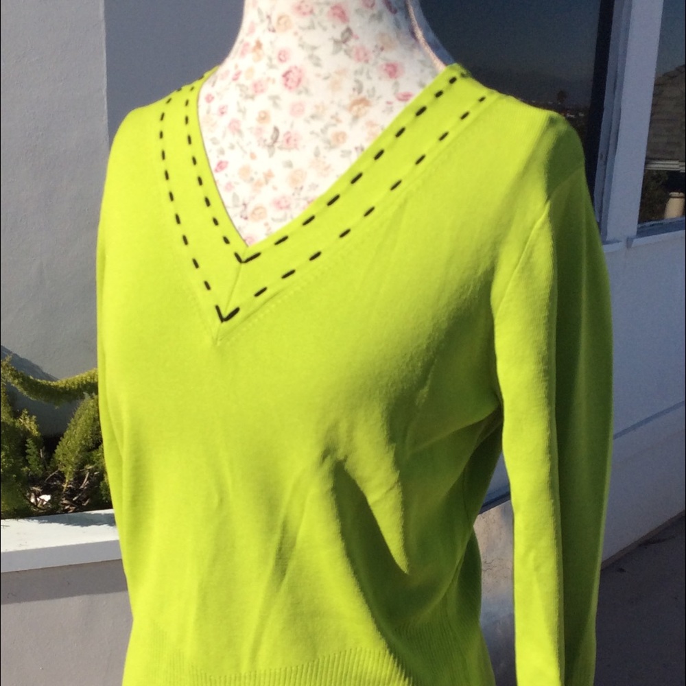 Sweater by signature
